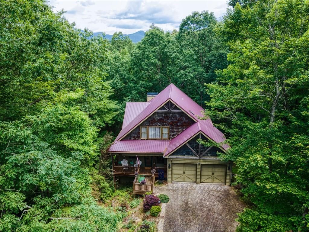 Property Photo: 73 Brentwood Court GA 30571