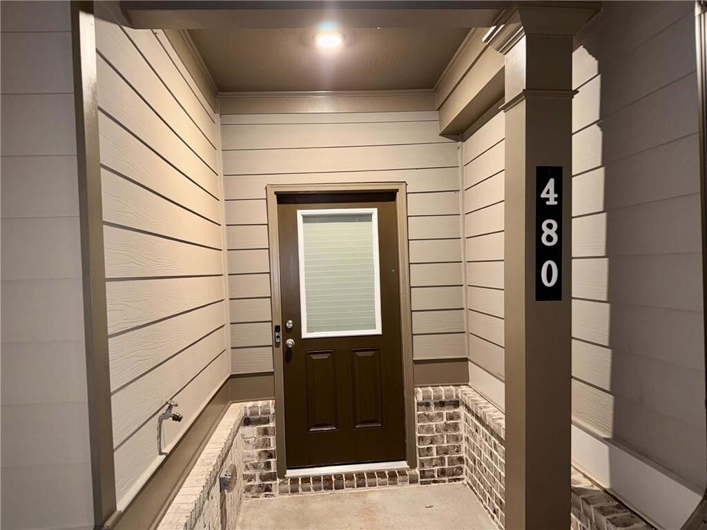 Property Photo: 480 Rockfern Court GA 30047