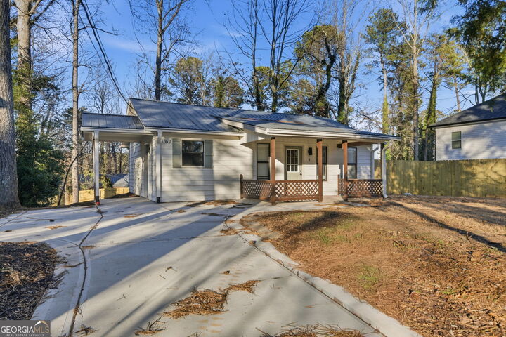 Property Photo: 1760 Woodland Trail GA 30041