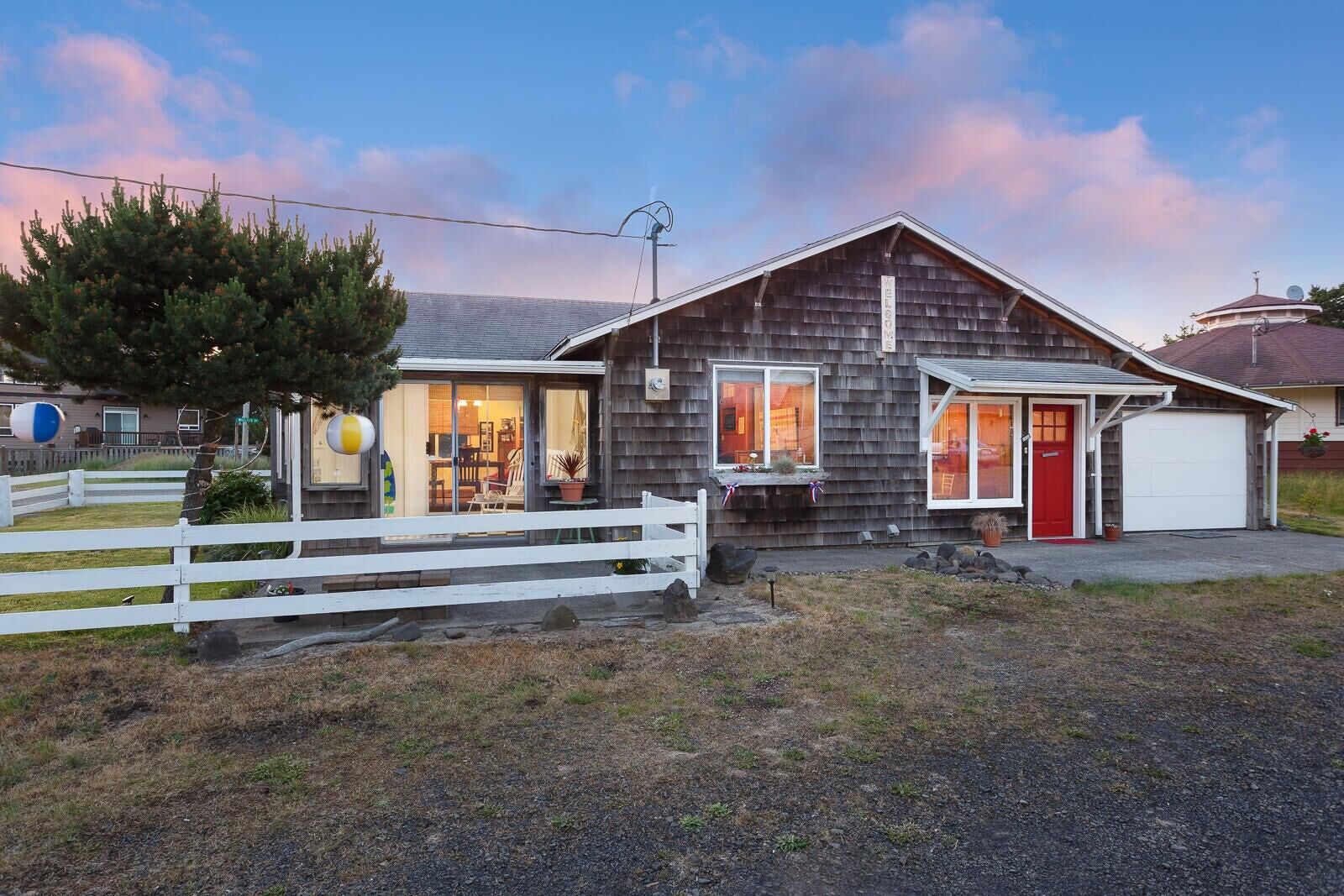 Property Photo:  34590 Ray Avenue  OR 97135 