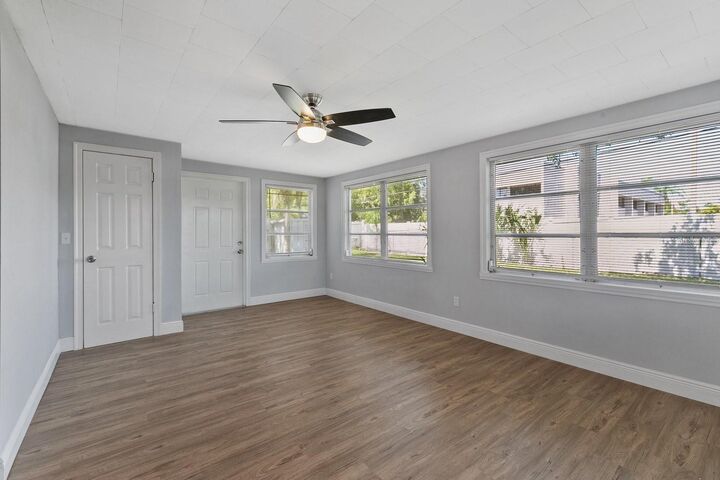 Property Photo:  7173 Darien Way  FL 33764 