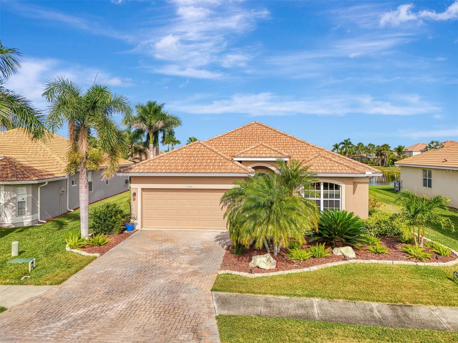 Property Photo: 11568 Dancing River Drive FL 34292