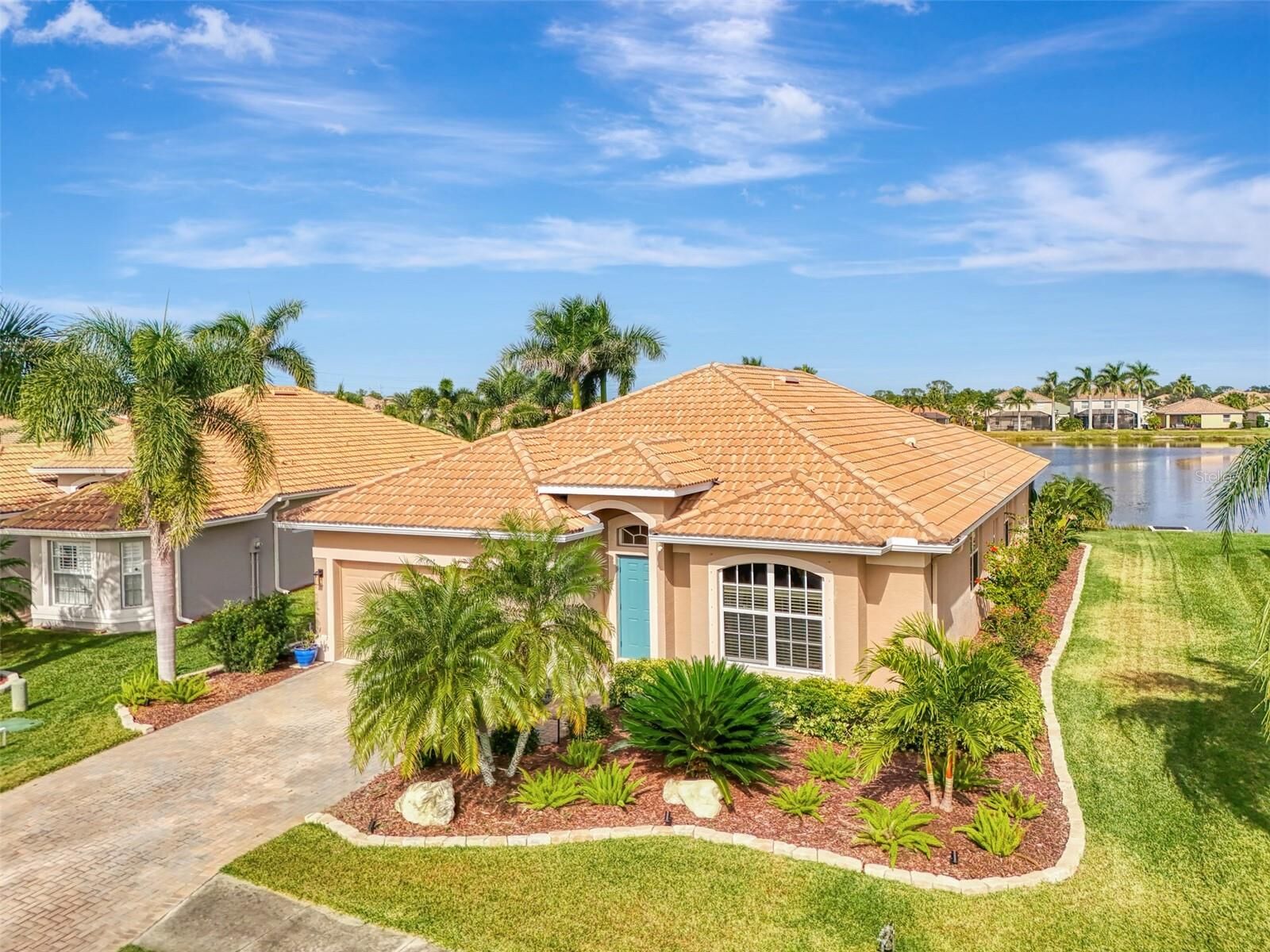 Property Photo: 11568 Dancing River Drive FL 34292