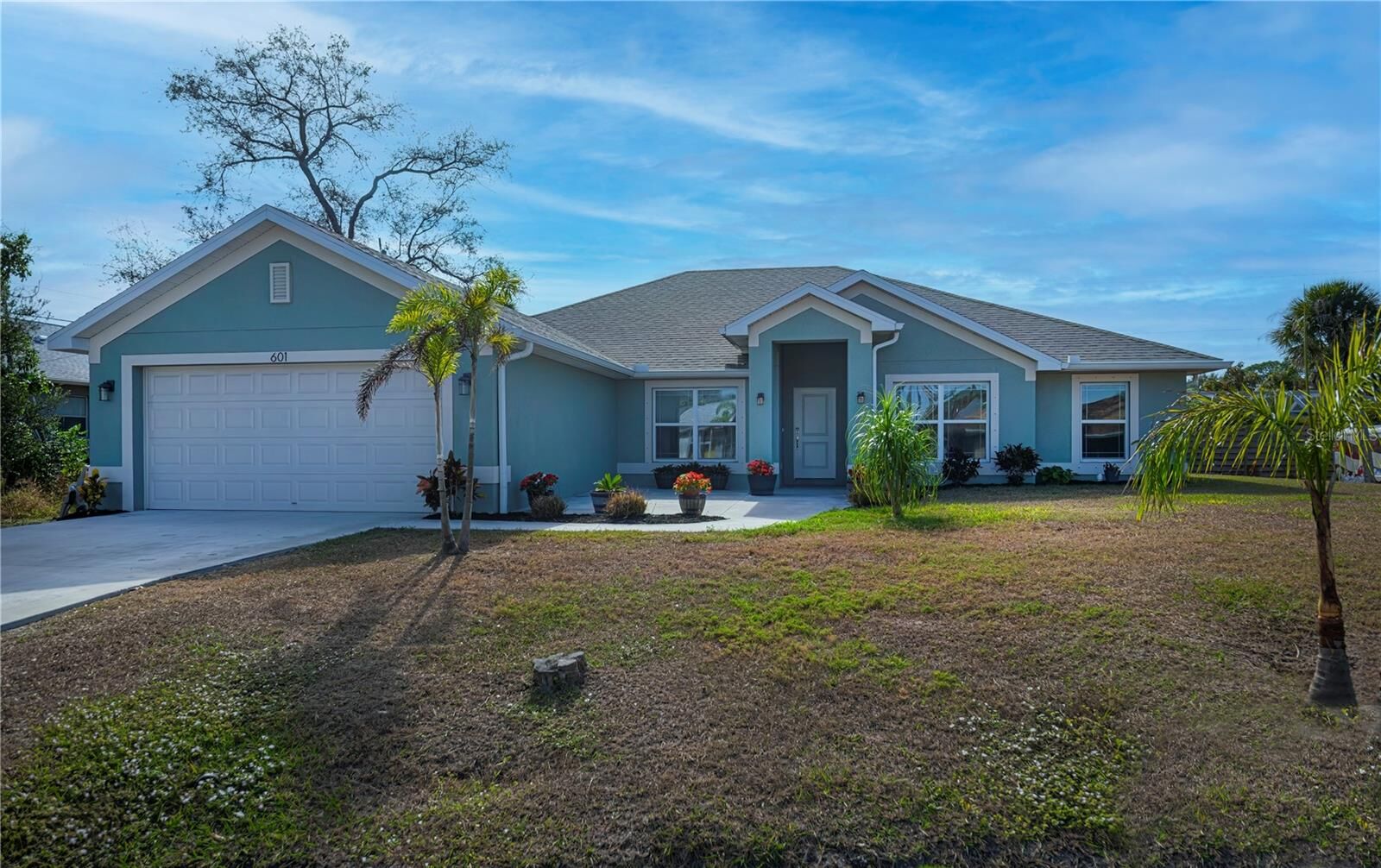 Property Photo: 601 Citrus Road FL 34293