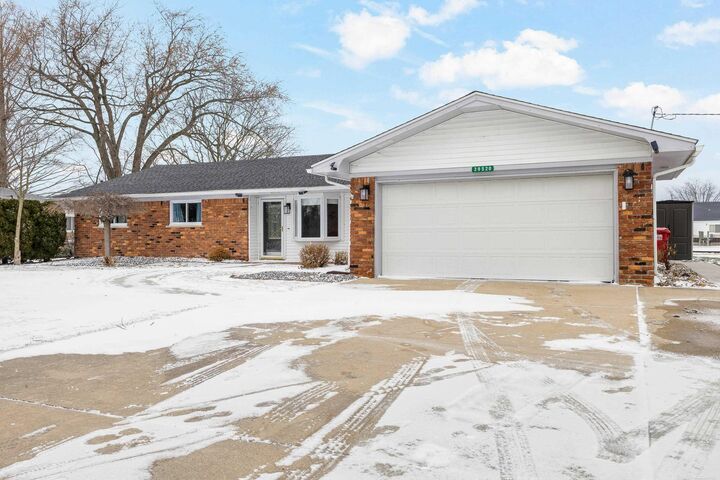 Property Photo: 39520 Venetian Drive MI 48045