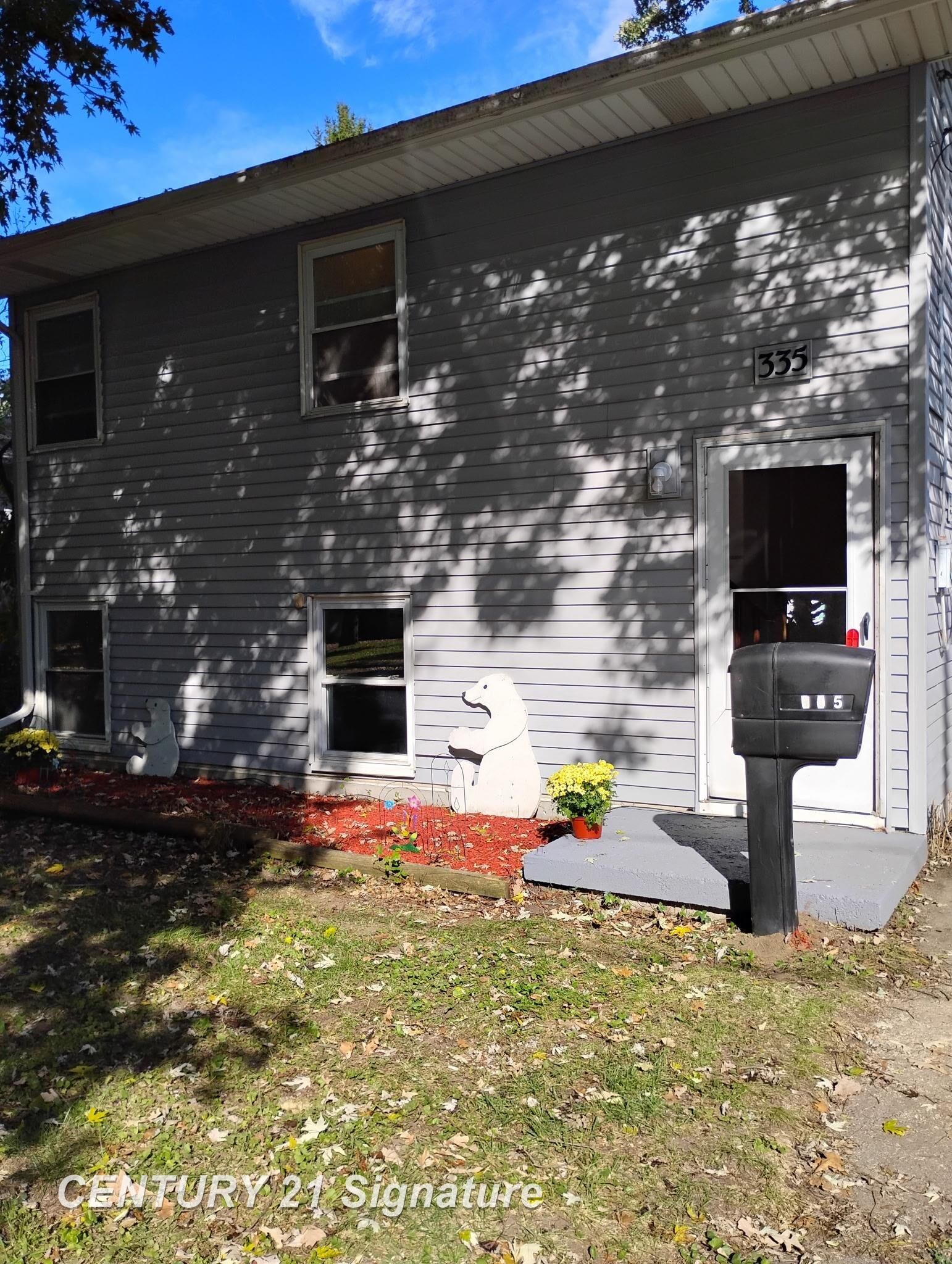 Property Photo: 335 Beach Street MI 48458