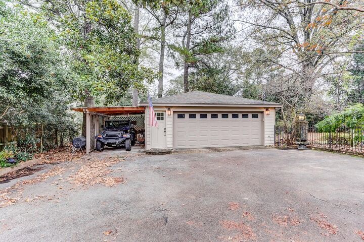 Property Photo: 450 S Goodlett St TN 38117