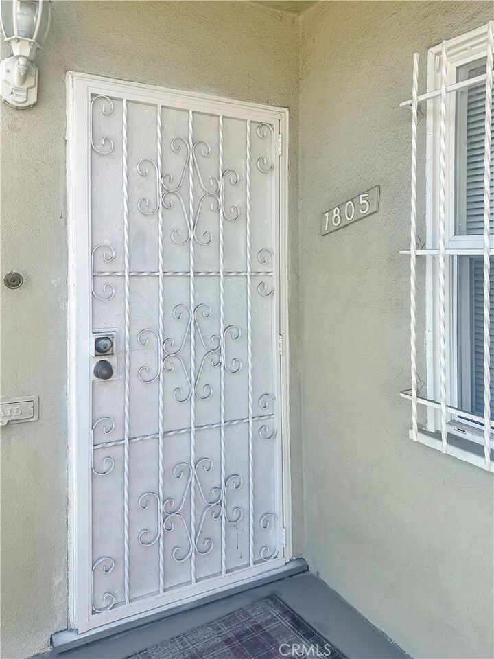 Property Photo: 1805 Hauser Boulevard CA 90019