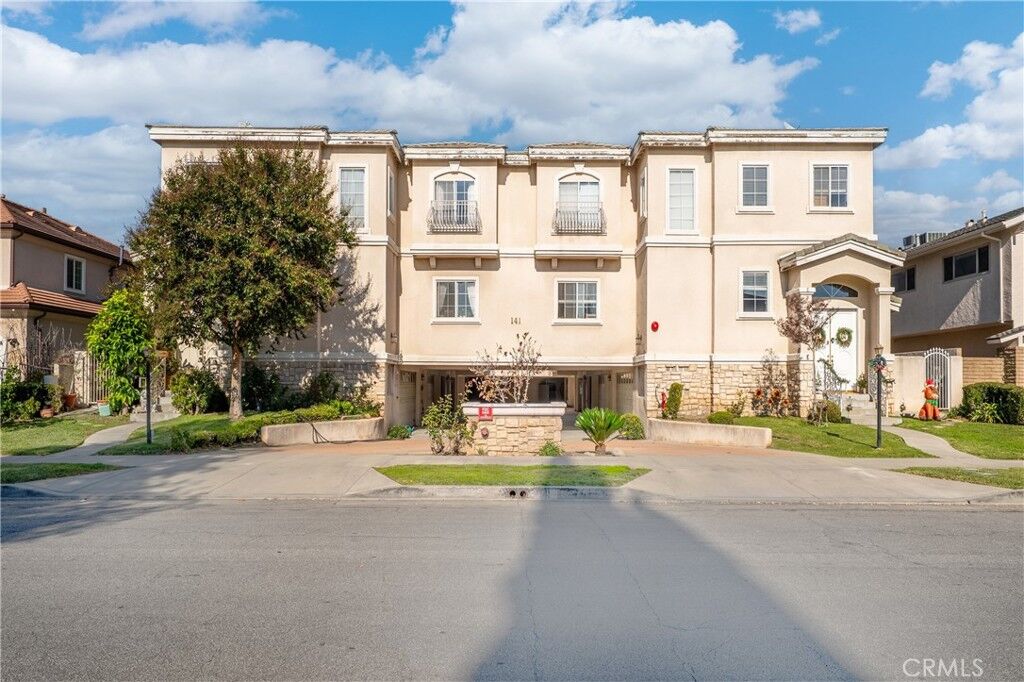 Property Photo: 141 California Street H CA 91006