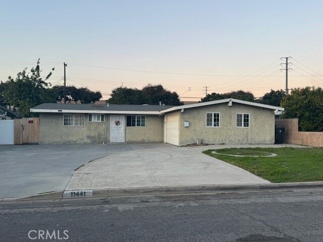 Property Photo:  11441 Salinaz  CA 92843 