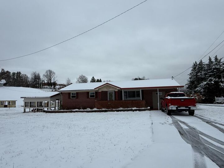 Property Photo:  108 E Canyon  WV 24740 