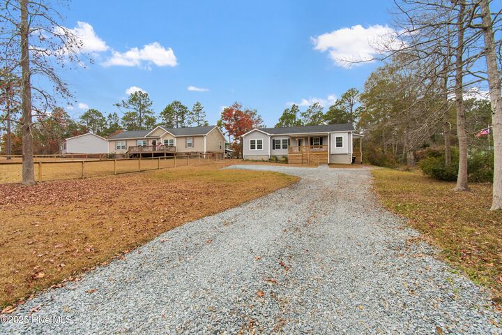 Property Photo:  530 Sioux Road  NC 28461 