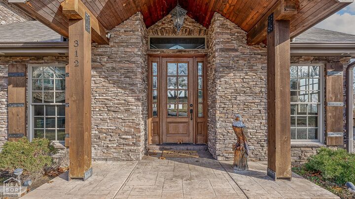 Property Photo:  312 County Road 769  AR 72653 