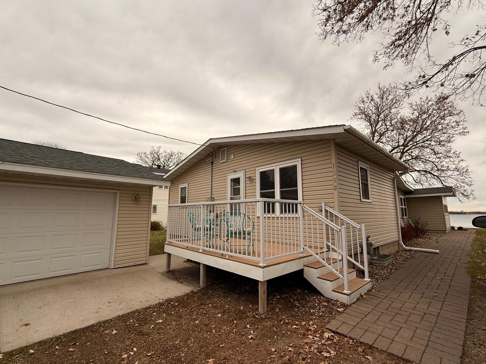 Property Photo:  1590 W Lake Drive  MN 56501 