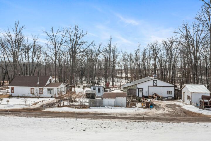 Property Photo:  2071 Sherwood Street  MN 55051 