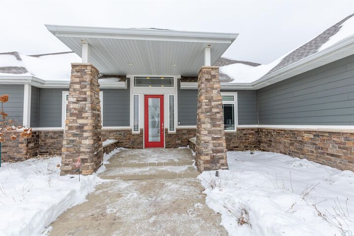 Property Photo:  2629 Glen Ellen Road  IA 51106 