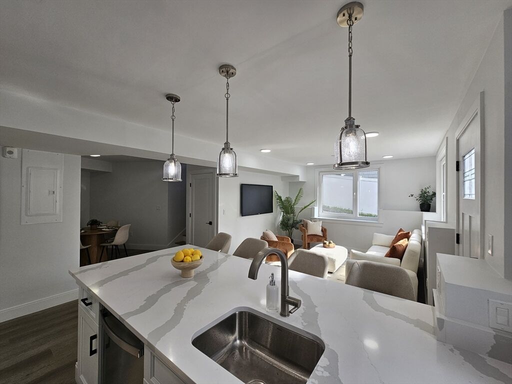 Property Photo:  64 Alpine St 104  MA 02119 