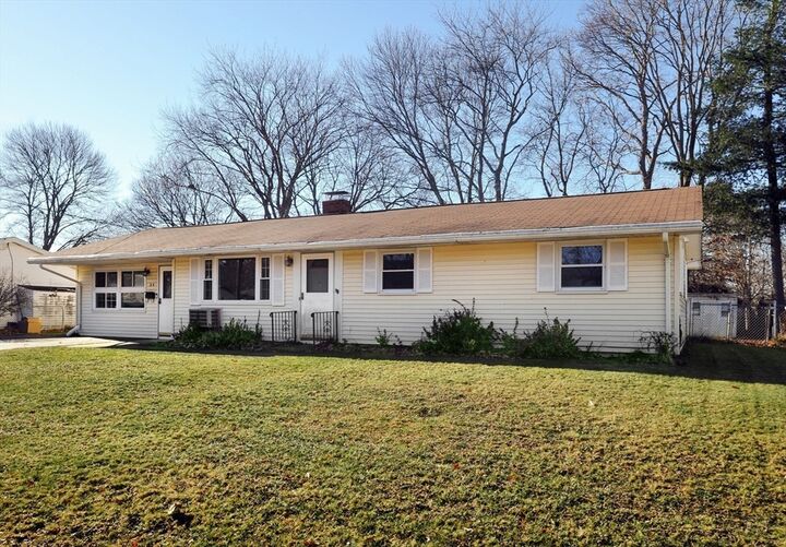 35 Marion St  Holbrook MA 02343 photo