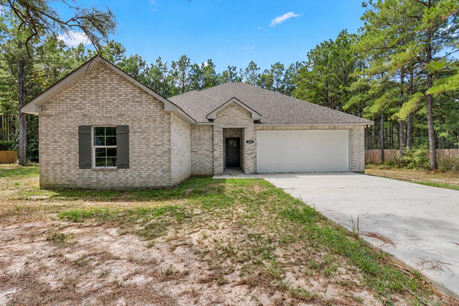 Property Photo:  224 Steel Magnolia Ln  LA 71403 