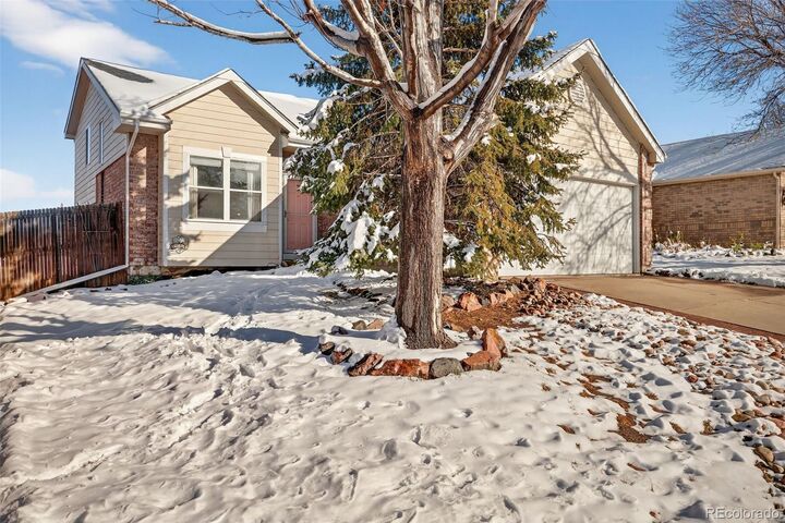 Property Photo:  4252 S Ireland Court  CO 80013 