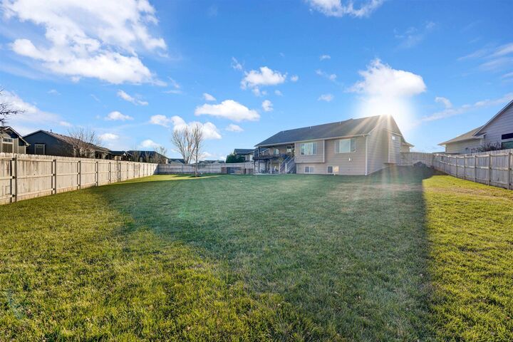 Property Photo: 2914 W 58th Ct N KS 67204