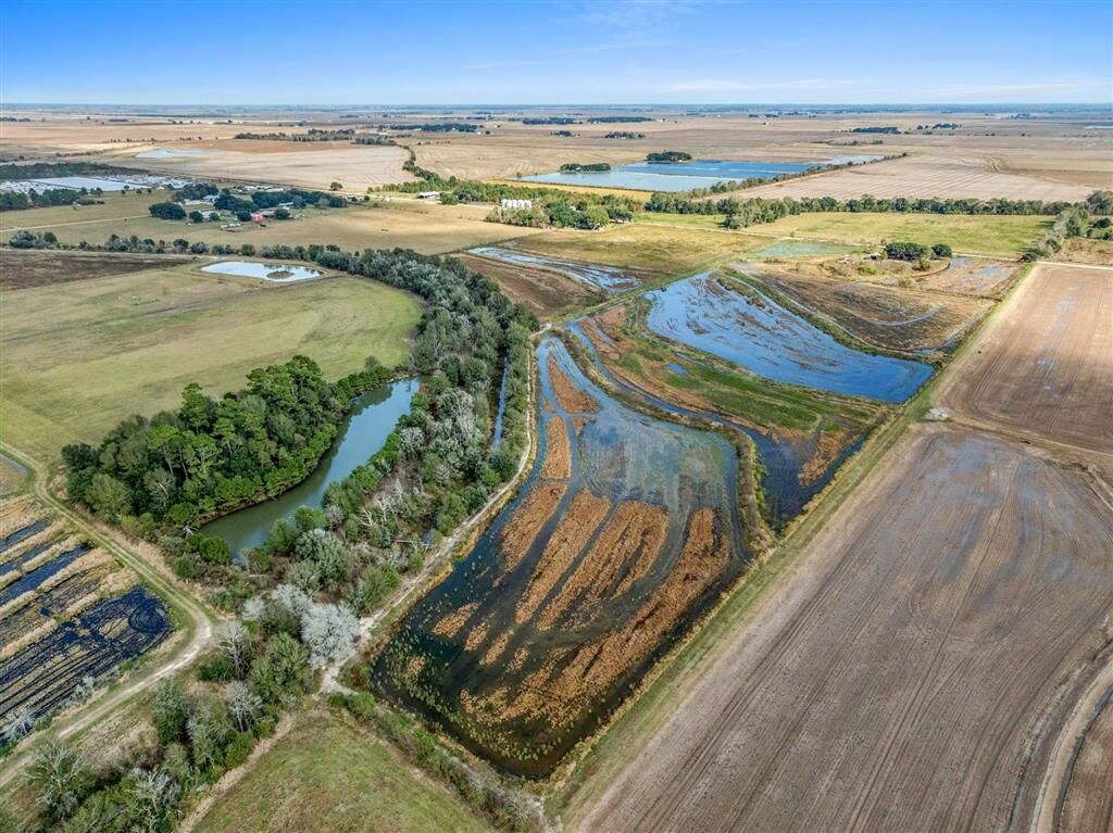 Property Photo:  20299 Freeland Road  LA 70591 