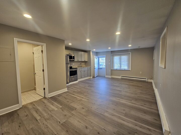 Property Photo: 370 Bruce Avenue CT 06615