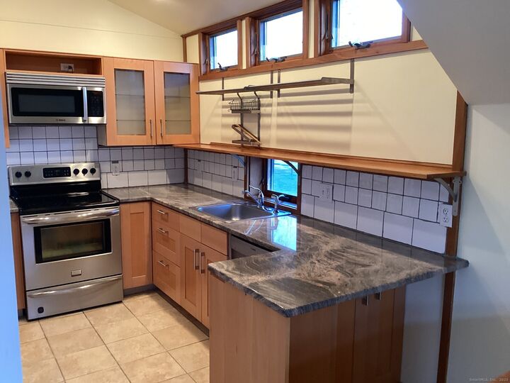 Property Photo:  40 Chestnut Hill Road A  CT 06482 