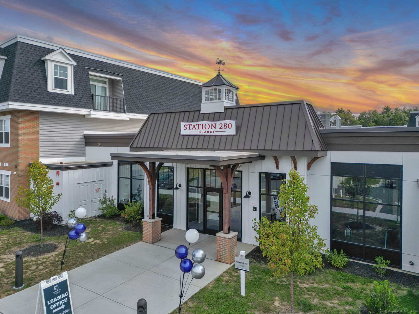 Property Photo: 280 Salmon Brook Street 4312 CT 06035