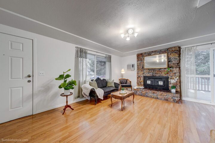 Property Photo: 2203 E Marshall Ave WA 99207