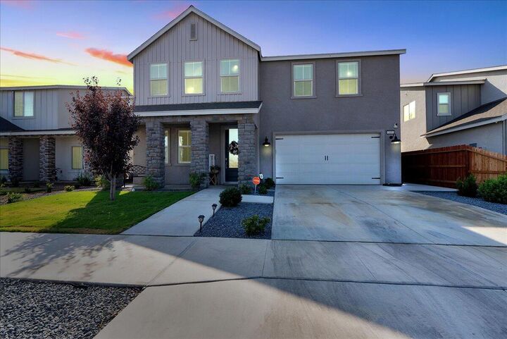 Property Photo: 119 NE Riverway Drive CA 93291