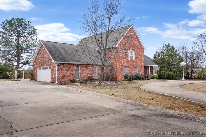 Property Photo:  780 W 121st Street S  OK 74037 