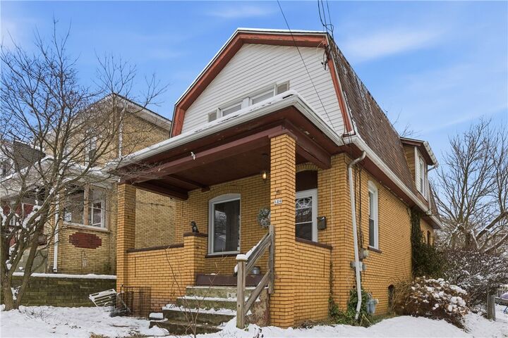 Property Photo:  526 Dippold Ave  PA 15005 