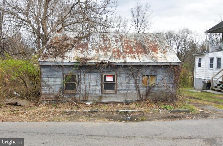 Property Photo: 200 Siebert Street WV 25404
