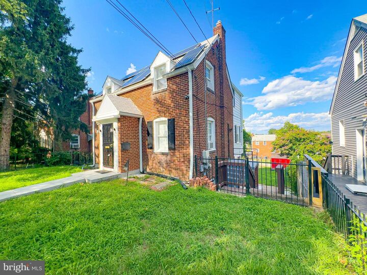 Property Photo:  1106 45th Place SE  DC 20019 