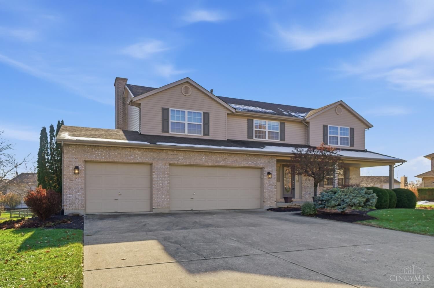 Property Photo: 7923 Chantilly Drive OH 45069