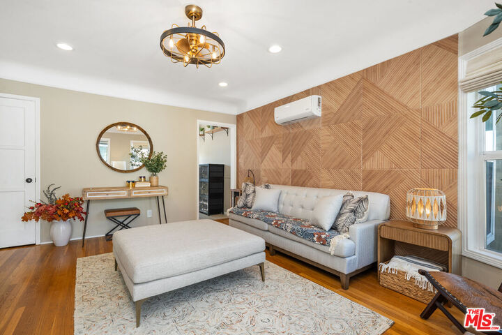 Property Photo: 1332 Ocean Park Blvd CA 90405