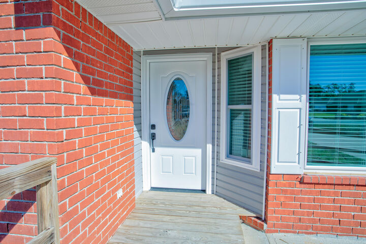 Property Photo:  2989 Via Conquistadores  FL 32566 