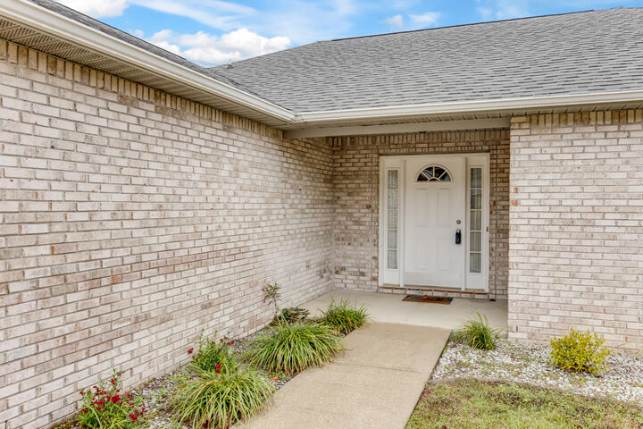 Property Photo: 538 Tikell Drive FL 32536