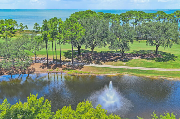 Property Photo: 404 Kelly Plantation Drive 605 FL 32541