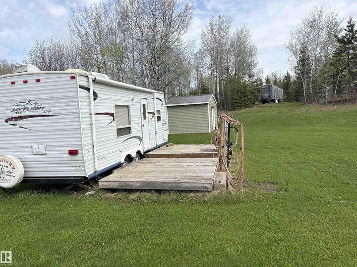 Property Photo:  419 60501 Rng Road 120 419  AB T0A 3A0 