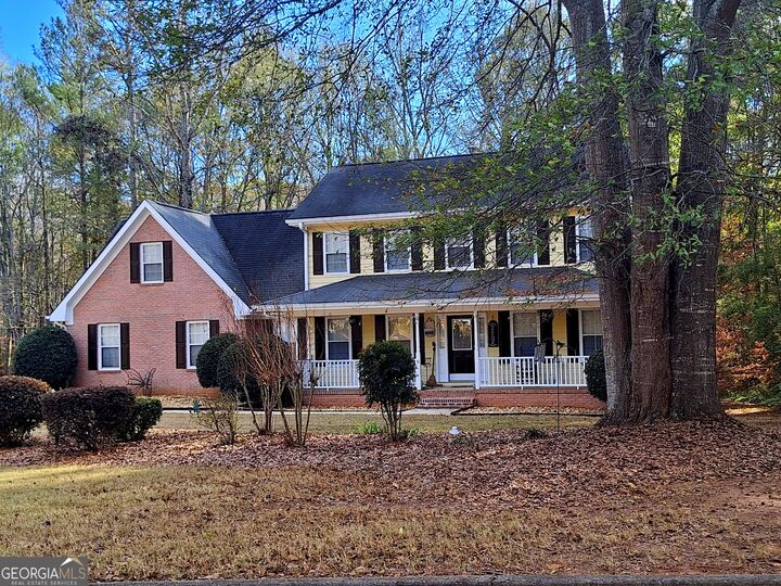 Property Photo: 125 Chardonnay Oaks Drive GA 30252