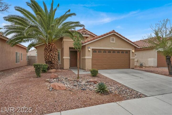 Property Photo: 5305 Meadow Rock Avenue NV 89130