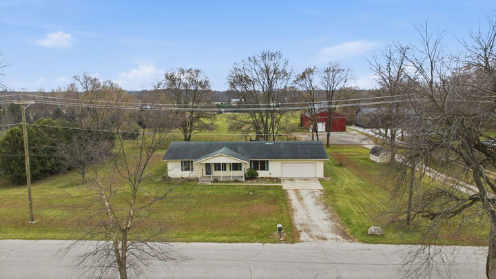 Property Photo: 1262 E 900 IN 46350