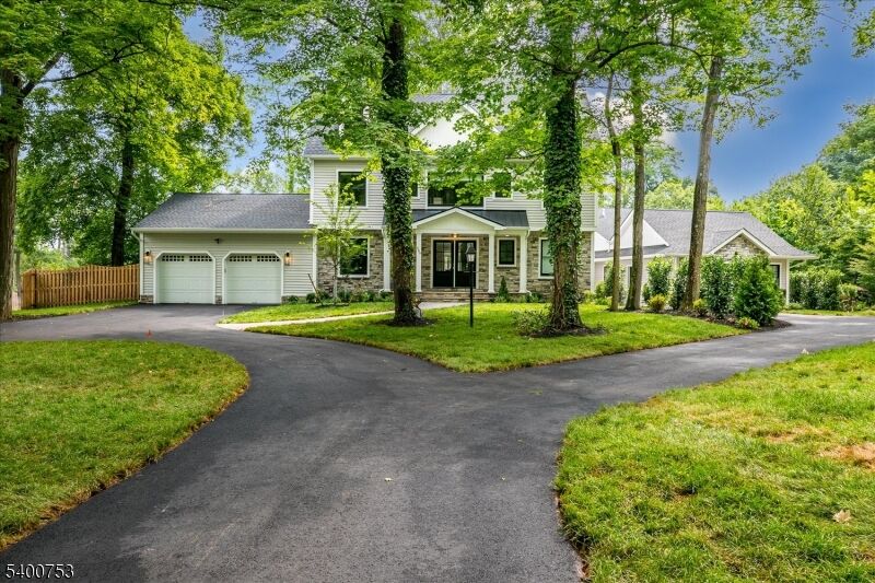 Property Photo:  569 Riverside Drive  NJ 08540 