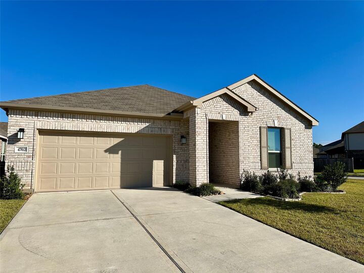 Property Photo: 4702 Emerson Manor Drive TX 77493