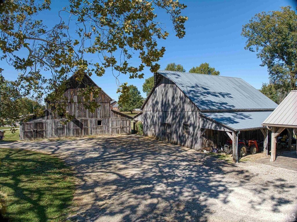 Property Photo:  2925 W Mill Road  IN 47720 