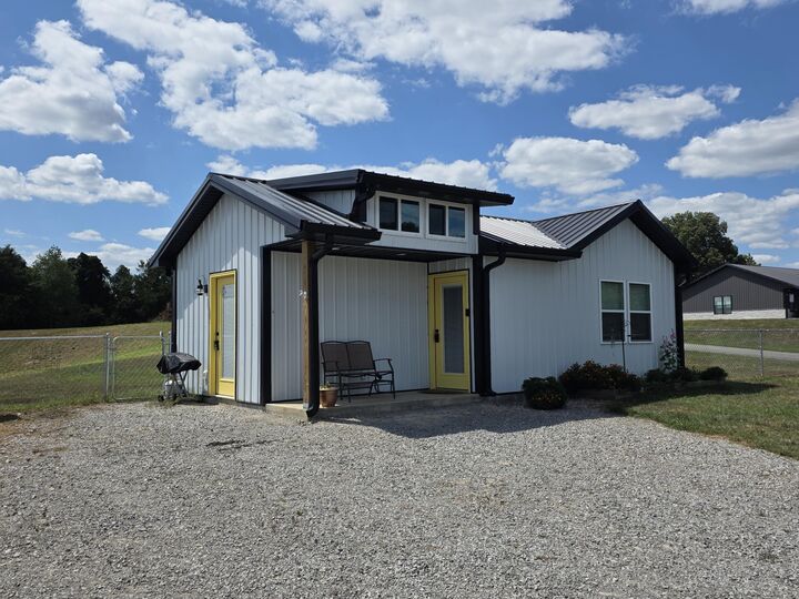 Property Photo: 128 Kiersten Drive KY 42544