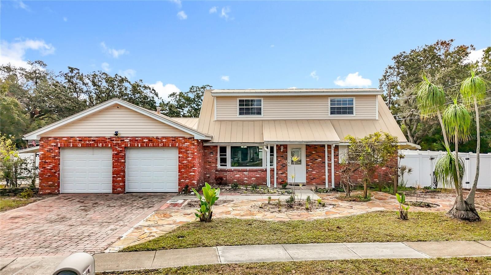 Property Photo:  7210 Danbury Way  FL 33764 