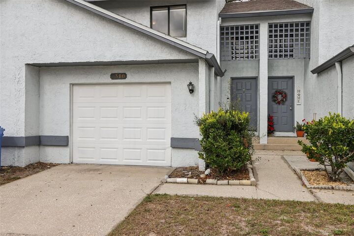 Property Photo: 1310 Mountainview Drive 105 FL 33612